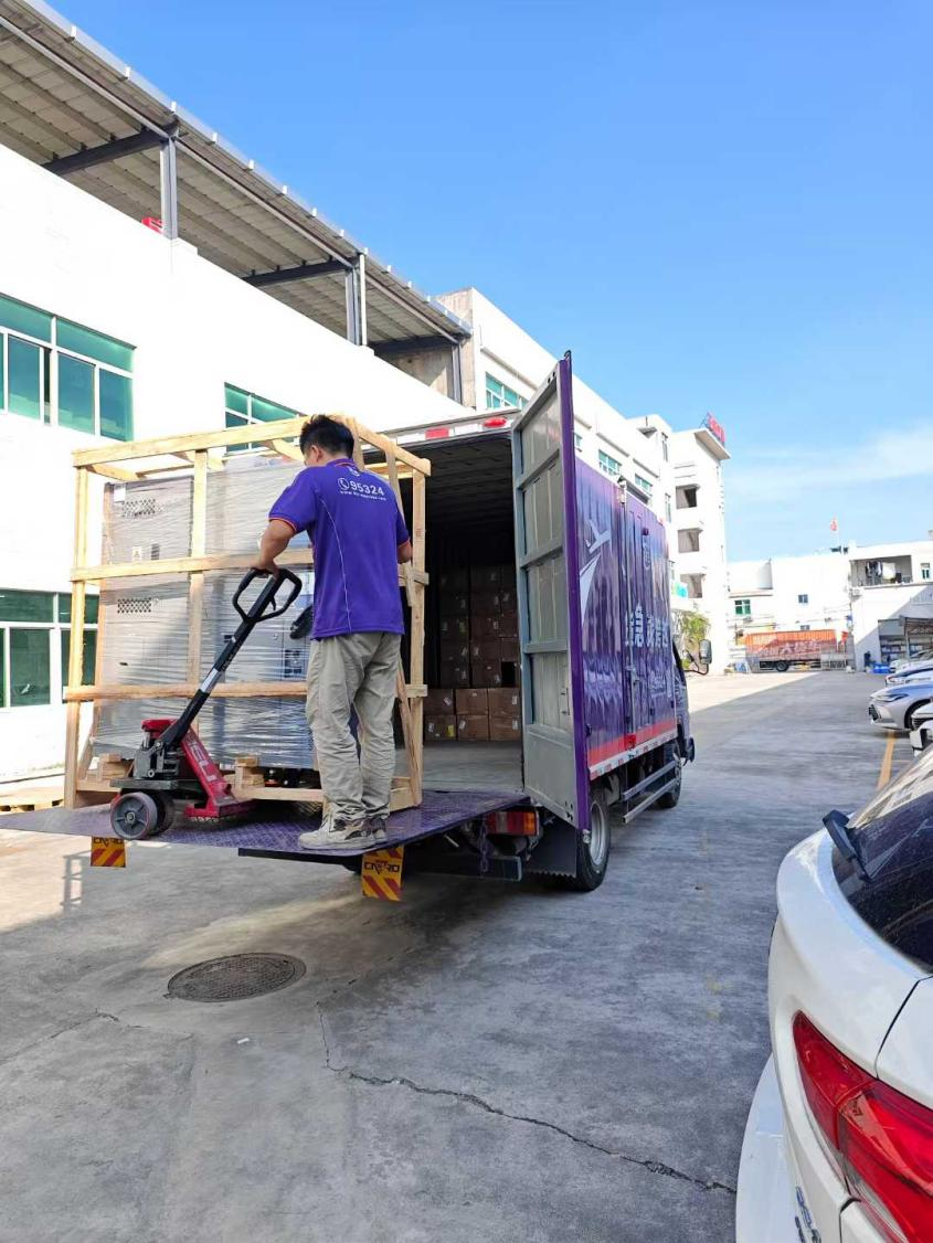 裝車出貨