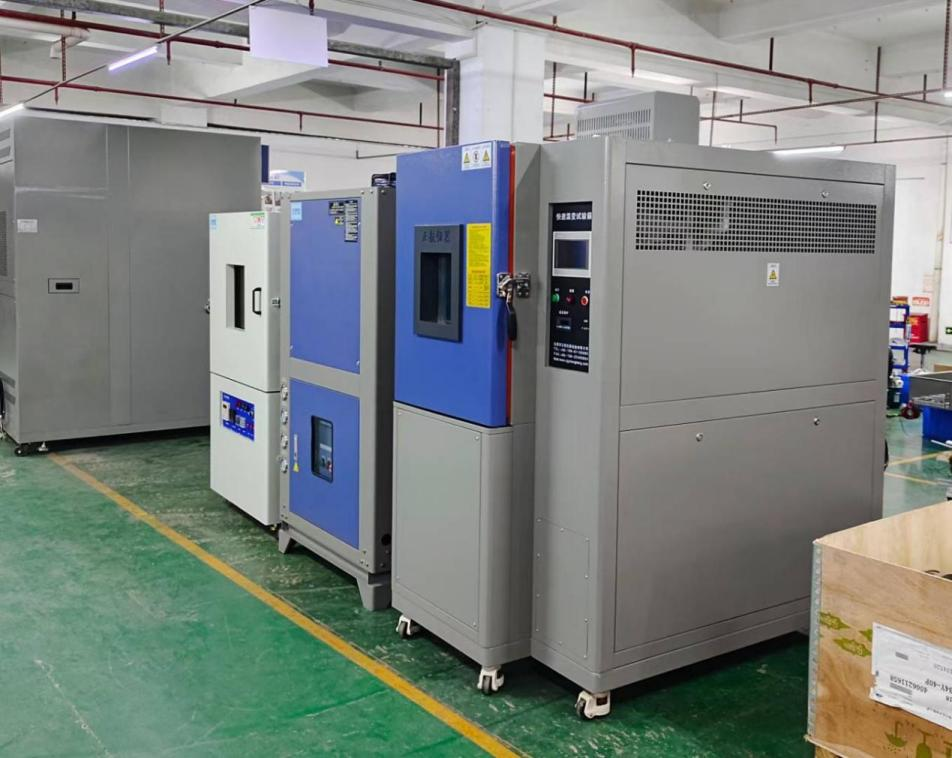 225L快速溫變箱(15℃/min)、216L真空高溫老化試驗箱、風冷式20HP工業冷水機 225L快速溫變箱(15℃/min)、216L真空高溫老化試驗箱、風冷式20HP工業冷水機